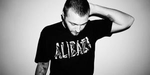 The Famous Producer Rozb&oacute;jnik Alibaba aka Robert M has used samples comes from Black Hand - Darkness 4...